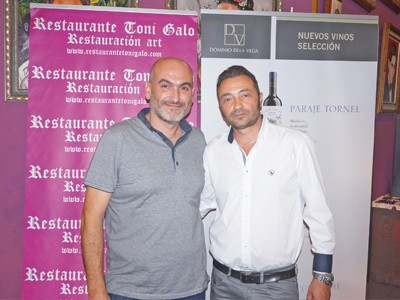 Daniel Expósito de bodegas Dominio de la Vega y Toni Galo, gerente del Rest. Toni Galo  