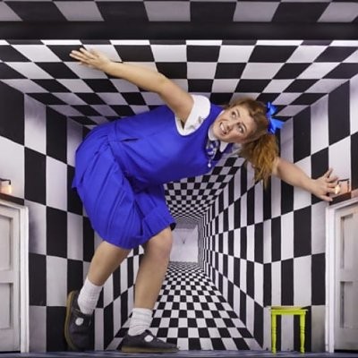 Alicia en el país de las maravillas en el Museo Fallero