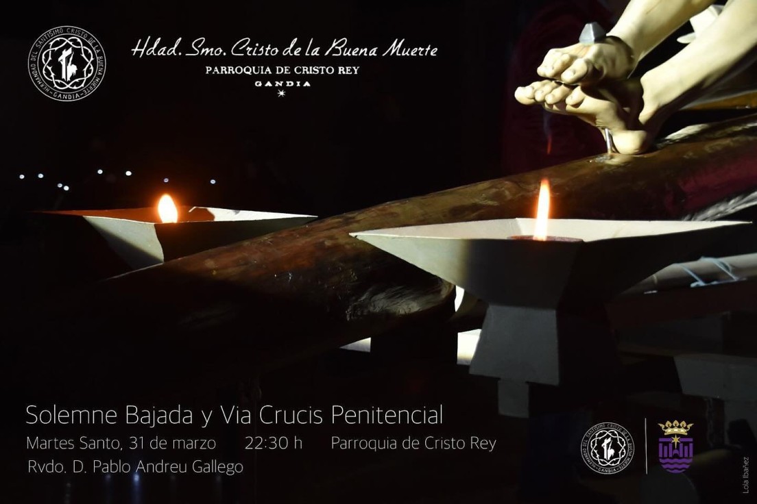 Gandia celebra la solemne Bajada del Cristo y el Viacrucis Penitencial