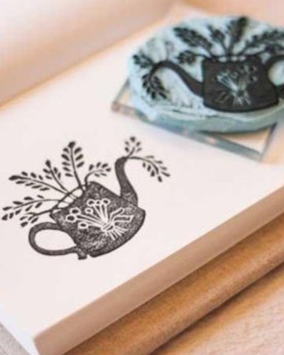 Gandia impulsa un taller de ex-libris en la Biblioteca de Beniopa