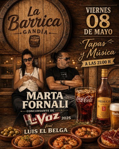 Gandia disfruta de música en directo con Marta Fornali y Luis el Belga en La Barrica
