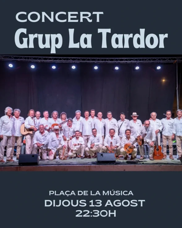 Xeraco disfruta de una noche de música con el Grupo La Tardor