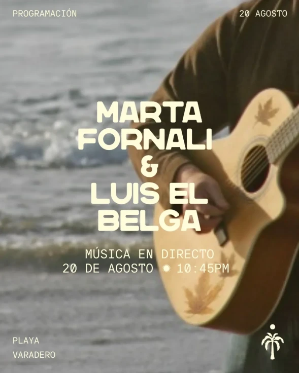 Gandia disfruta de la música en directo de Marta Fornali y Luis El Belga frente al mar
