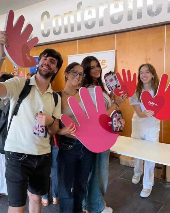 Gandia celebra la Feria de los Servicios para dar a conocer los recursos del campus universitario