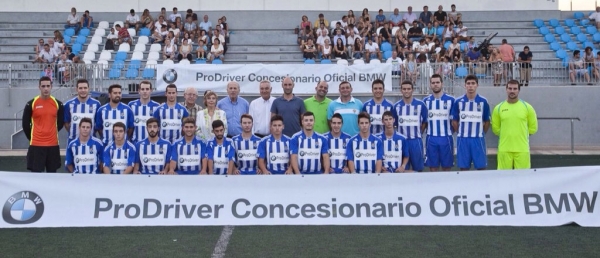 El CF Gandia se presenta ante su afición