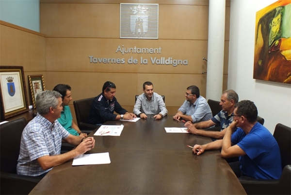 El Ayuntamiento de Tavernes de la Valldigna firma un convenio con tres entidades deportivas