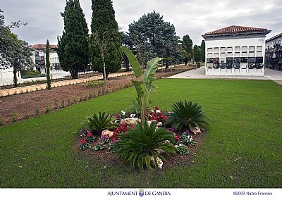 Nuevo horario de invierno para el cementerio municipal de Gandia