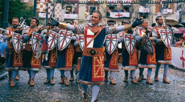 El Palau Ducal de Gandia acoge hoy a las bandas de Moros y Cristianos en homenaje a la Marcha Mora “Chimo”