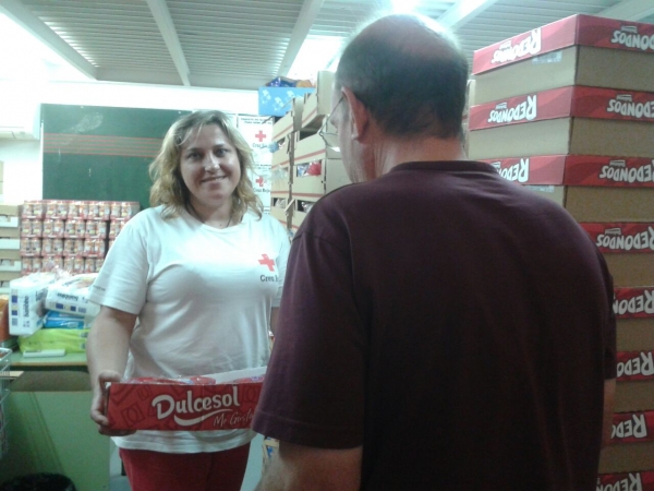 Cruz Roja recoge alimentos en Gandia