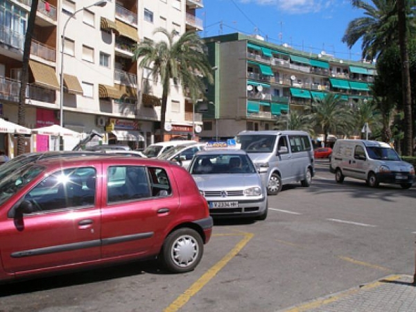 El Ayuntamiento de Gandia corta una calle por obras de mejora