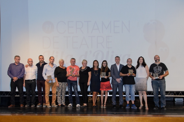 El Teatro Olimpia de Oliva alberga la entrega de premios del segundo Certamen de Teatro Amateur Vila de Oliva