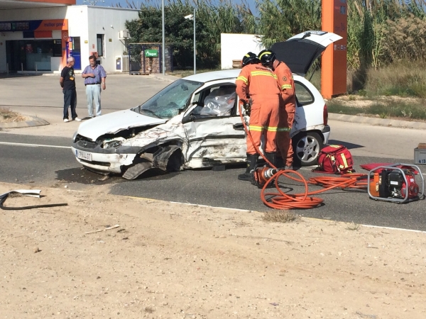 Accidente grave en la carretera de Oliva