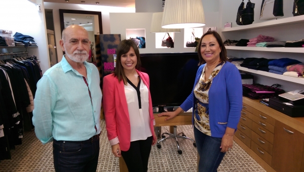 Alba Blasco Sanchis gana el sorteo de la ‘Noche Abierta’ de Oliva