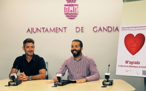 Gandia inicia una Biblioteca de cine
