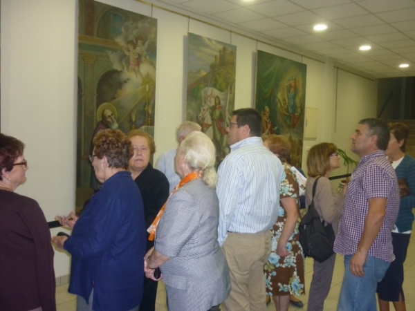 Almoines expone toda una colección de lienzos restaurados