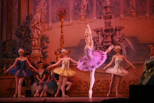 El Teatro Serrano de Gandia pone a la venta una segunda función del ballet ‘La Bella Durmiente’