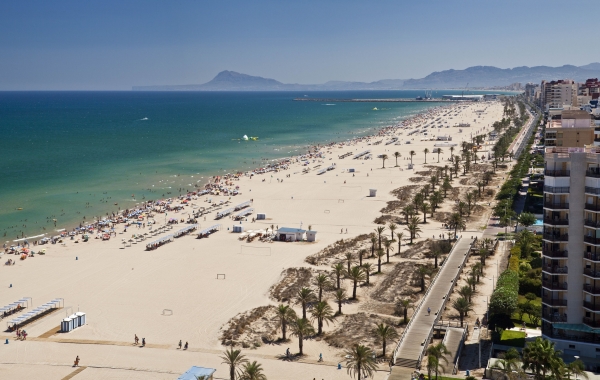 La excelencia de la playa de Gandia reconocida por los Premios Bandera Ecoplayas