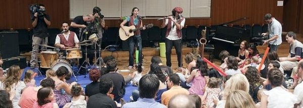 La biblioteca de Xeresa ofrece el concierto ‘Jazzeando con Bebés’