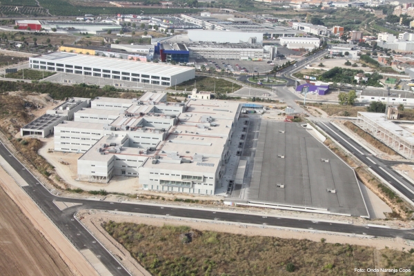 Compromís per Gandia recoge firmas en contra de la privatización del parking del nuevo hospital