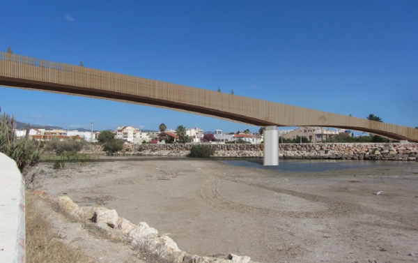 La pasarela que unirá las playas de Gandia y Xeraco estará finalizada en verano de 2015