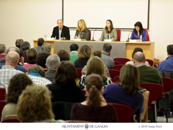 La Casa de la Marquesa de Gandia acoge una jornada sobre la convivencia en los centros educativos