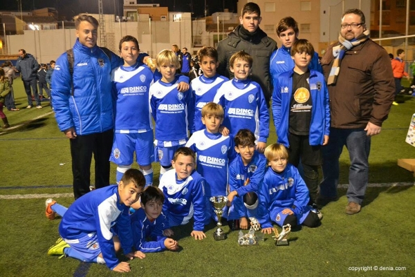 El equipo benjamín A del CF Base Gandia queda subcampeón del torneo ‘Ciudad de Denia’