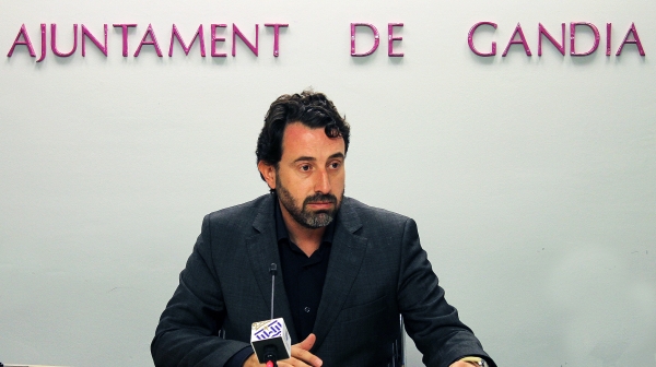 El PSOE de Gandia asegura que el secretario general municipal certifica que no hay cajas black