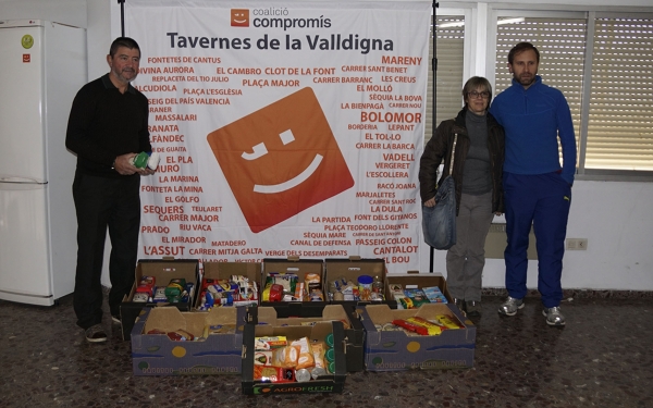 Compromis Per Tavernes de La Valldigna aporta 140 kilos de comida a la Campaña de Cajas Solidarias