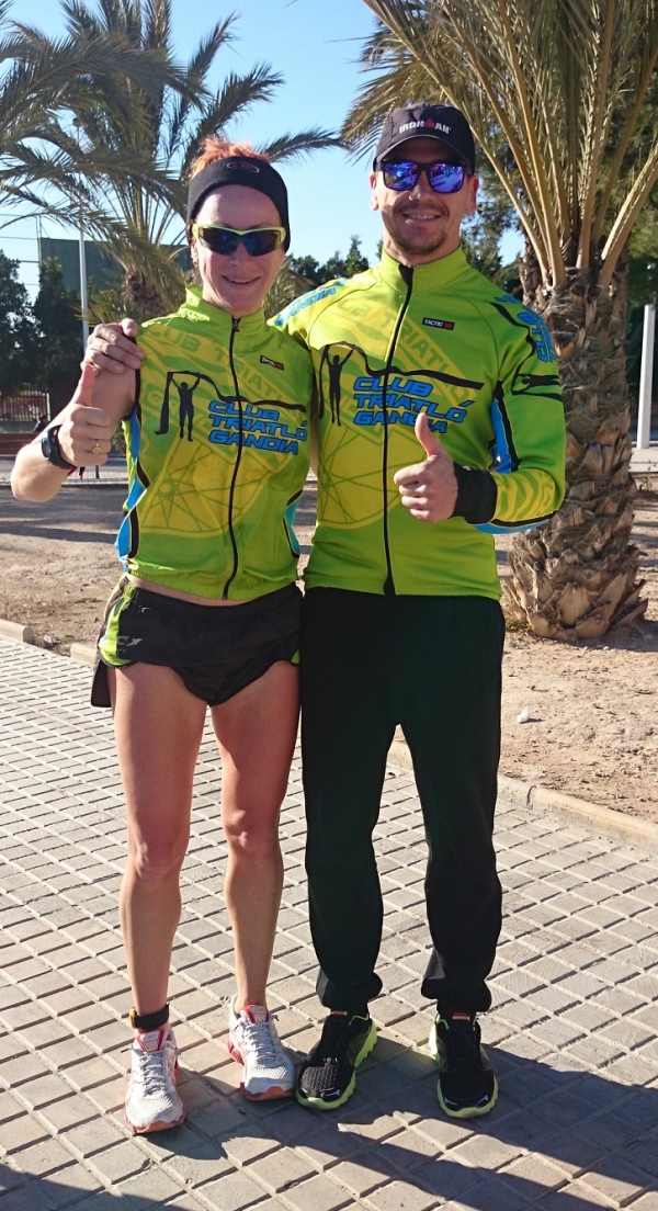 Los triatletas de Gandia participan en la carrera Rotary-Inaer 10K