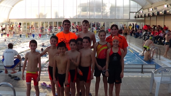 Los nadadores de Oliva obtienen buenos resultados en Turís