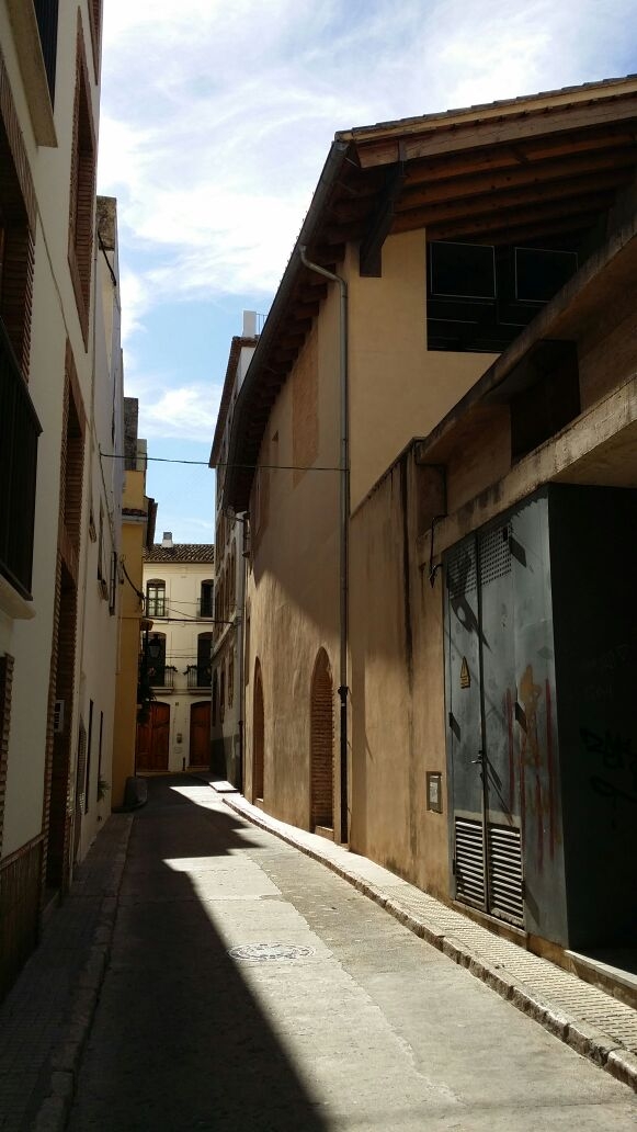El PP de Oliva denuncia que el ayuntamiento no soluciona el problema de contaminación acústica en la calle Virgen del Pilar