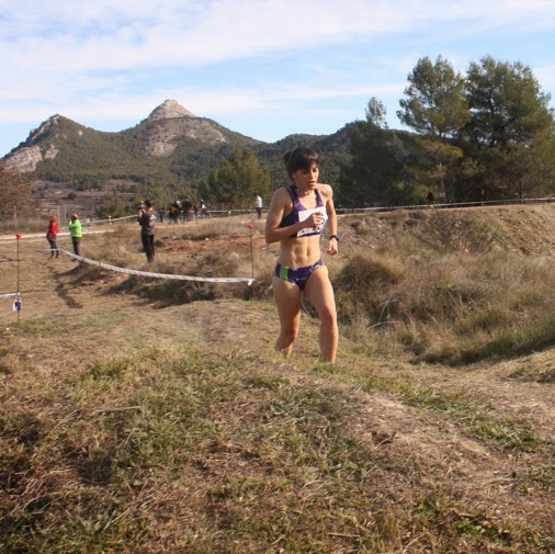 La fondista de Gandia Pili Vázquez se adjudica el cross de Alcoy