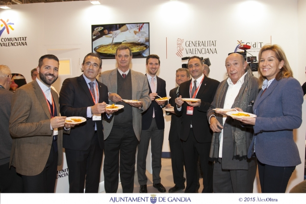 El Ayuntamiento de Gandia promociona su fideuà en FITUR