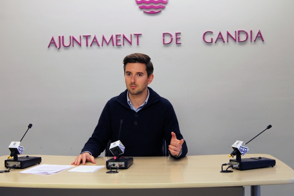 El Gobierno de Gandia formaliza el contrato del Plan de Viales