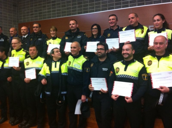 Oliva forma la primera Promoción de Policías Locales diplomados en violencia de género