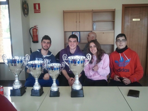 Los tiradores de Oliva destacan en el Campeonato Territorial de Aire Comprimido