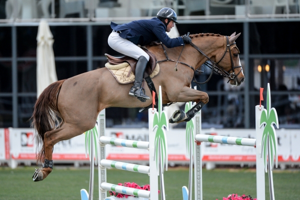 La amazona española Carolina Aresu triunfa de nuevo en el MET de Oliva