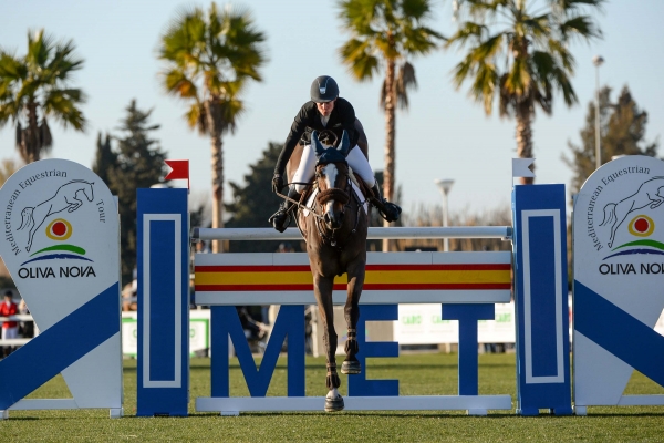 La sueca Angelica Augustsson triunfa en el Gran Premio Oliva Nova