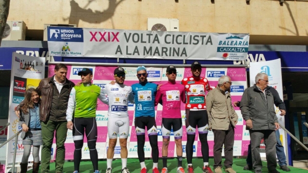 El equipo ciclista de Gandia sigue mandando en la Vuelta a la Marina