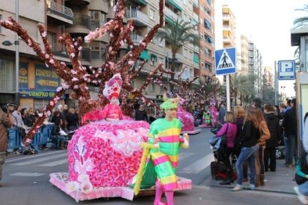 Gandia celebra la Cabalgata Mayor de las Fallas 2015