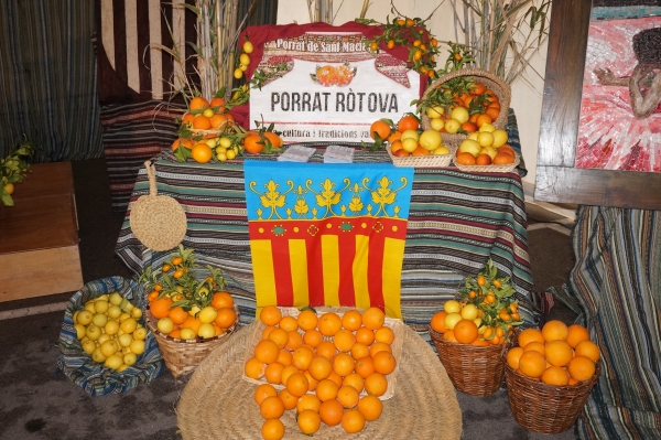 Rótova sigue inmersa en su multitudinario Porrat