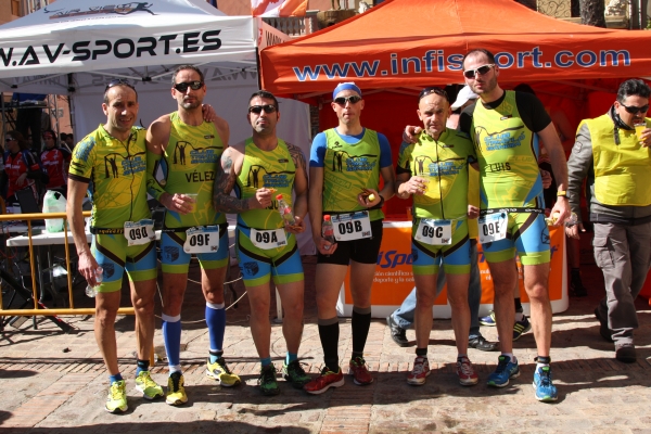 Los triatletas de Gandia participan en el Duatlón por equipos de Albalat de la Ribera