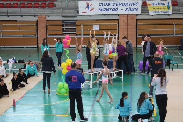 Fin de semana intenso para el equipo de gimnasia Rítmica Vida Gandia
