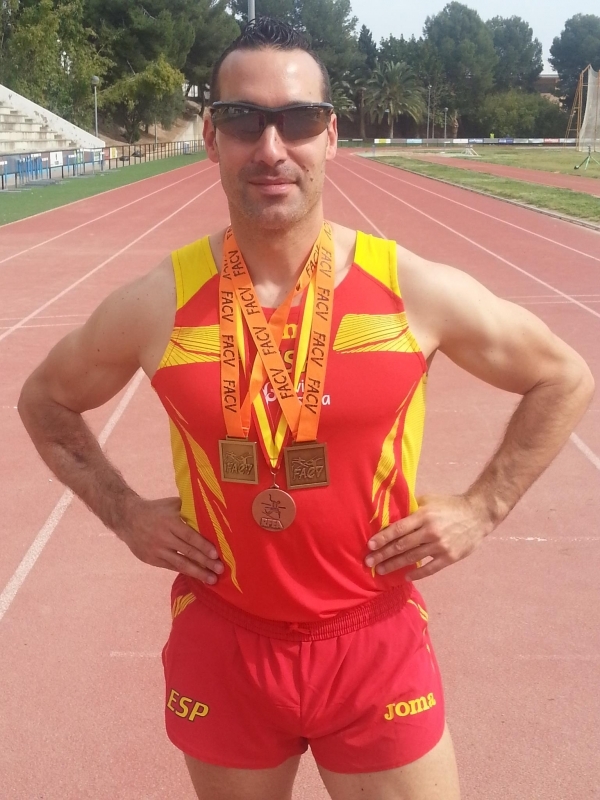 El atleta de Gandia Luis Miguel Sabater disputa el Campeonato de España máster