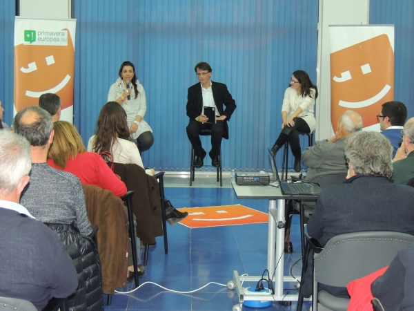 Lorena Milvaques es presentada como candidata de Compromís al frente de Més Gandia