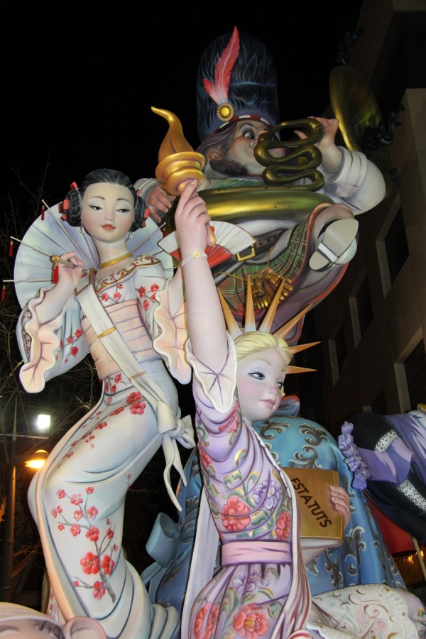 Gandia planta oficialmente sus fallas