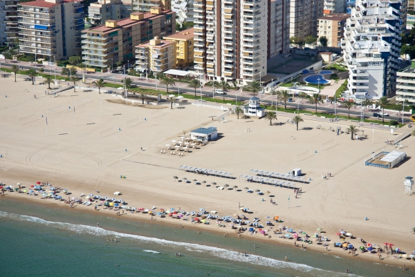 Se abren los chiringuitos de Gandia durante la Semana Santa