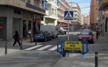 El ayuntamiento de Gandia corta el camino Serrella por actuaciones de poda de árboles