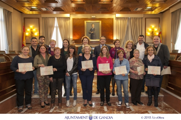 El Ayuntamiento de Gandia firma con 18 entidades el Pacto Ciudadano contra la violencia de género
