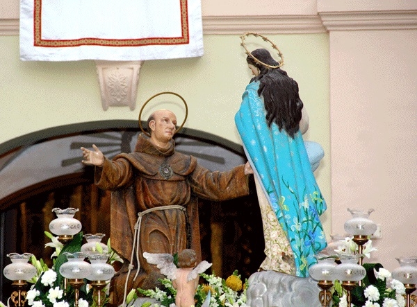 Gandia celebra la procesión del Beato